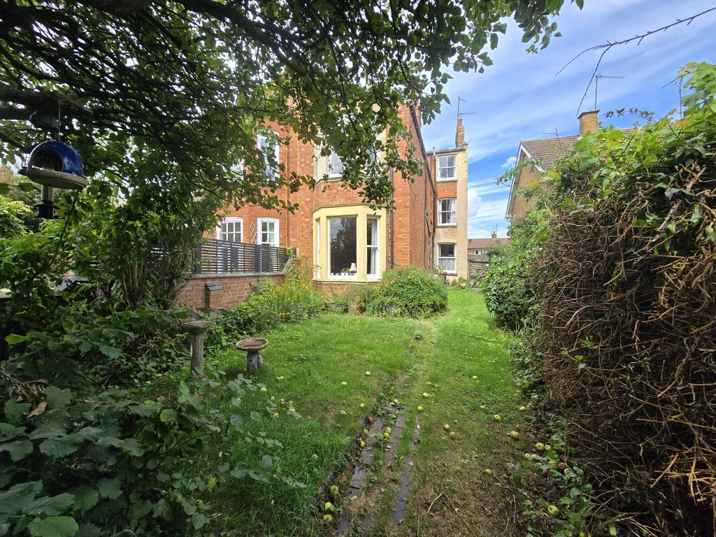 Property photo 2 of 23 Photo 23