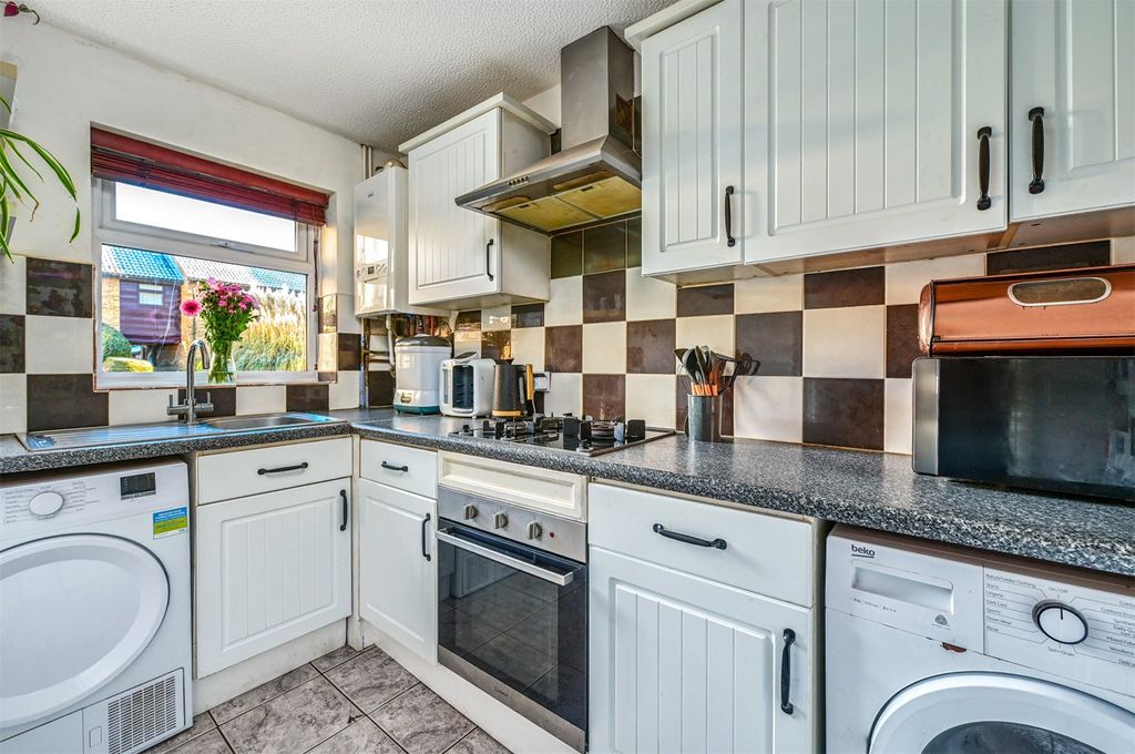 Property photo 3 of 9 Picture No. 06