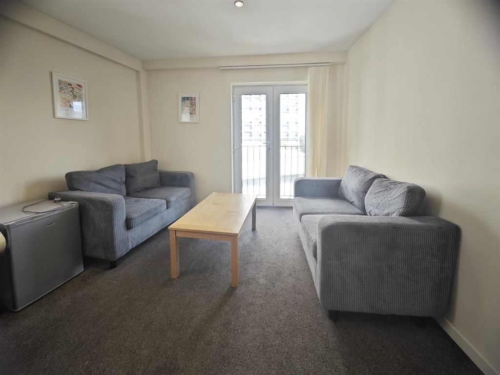 Property photo 2 of 9 093d9696-2Adb-4Ecf-9287-489E19B11c13.Jpeg
