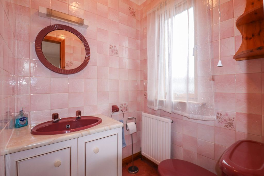 Additional image 13 of 3 bed detached bungalow for sale1 Craignair Gardens, Dalbeattie DG5