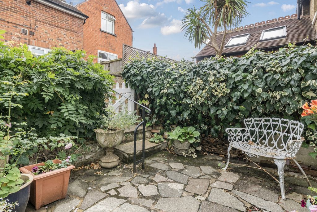 Property photo 2 of 17 1346412-18-68B1c4...