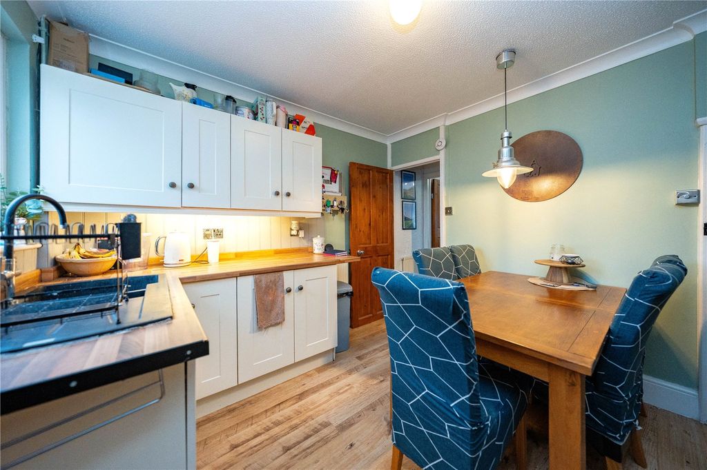 Property photo 3 of 11 Internal