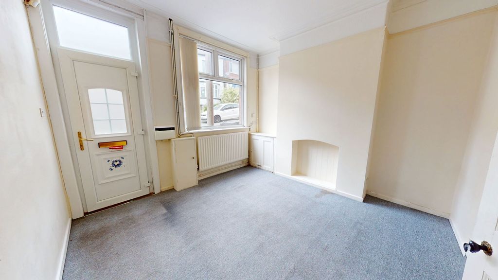 Property photo 2 of 7