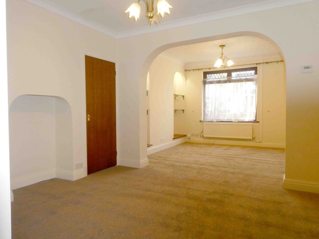 Property photo 3 of 11 Gallery