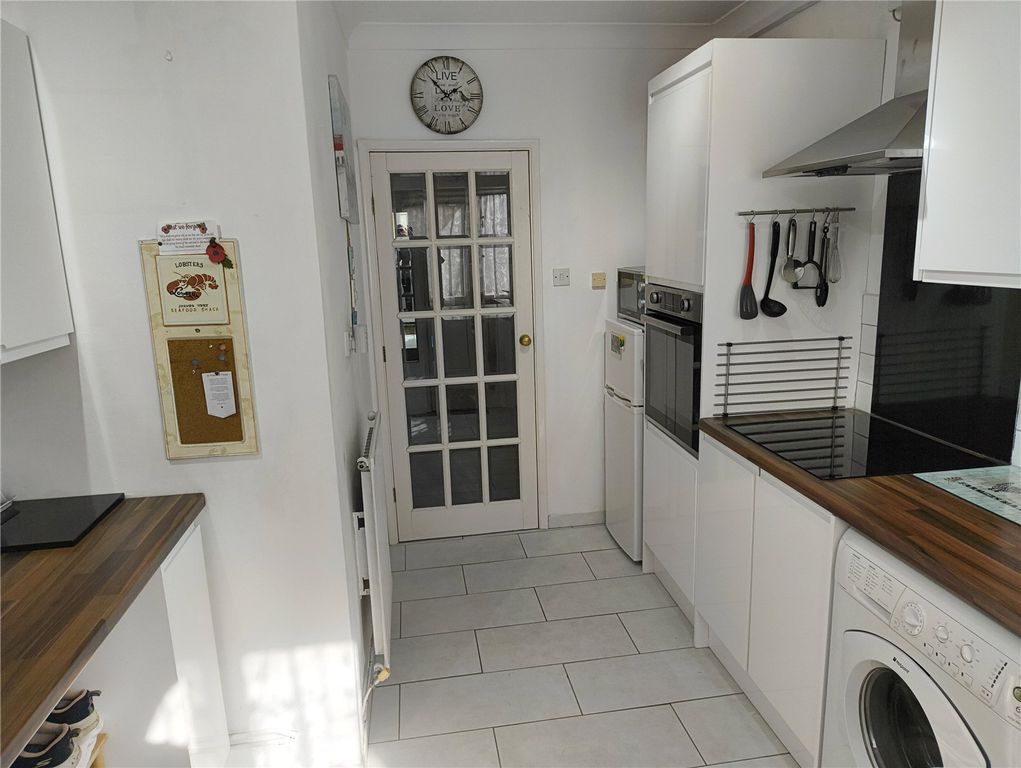 Property photo 2 of 11 Picture No. 10