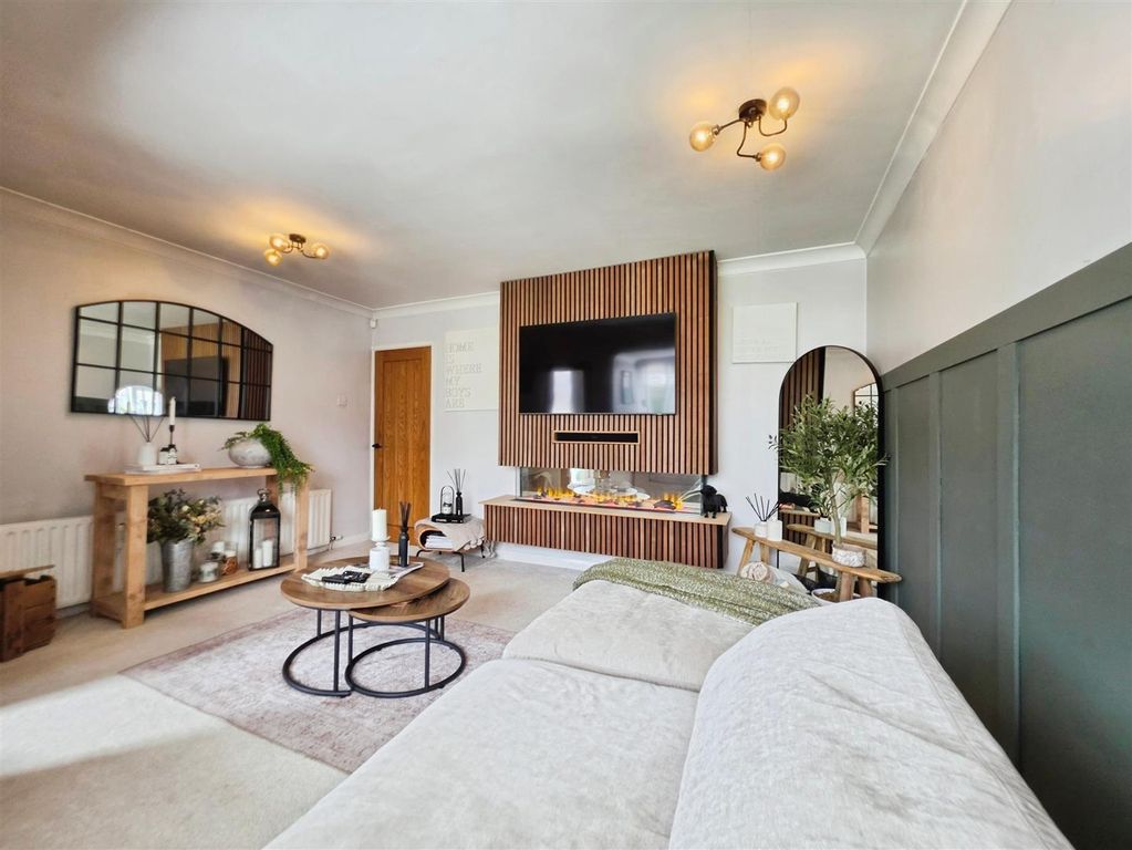 Property photo 2 of 61 749E25A2-20260404_131706.Jpg