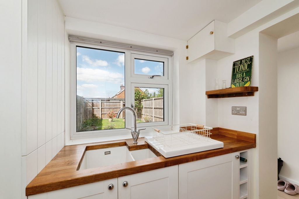 Property photo 2 of 19 Photo