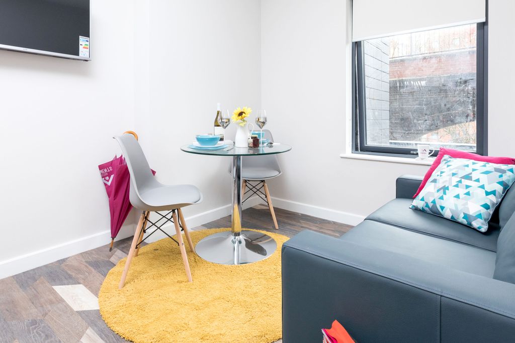 Property photo 2 of 6