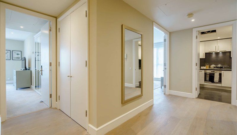 Property photo 2 of 12 Hallway