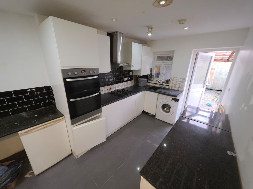 Property photo 1 of 26