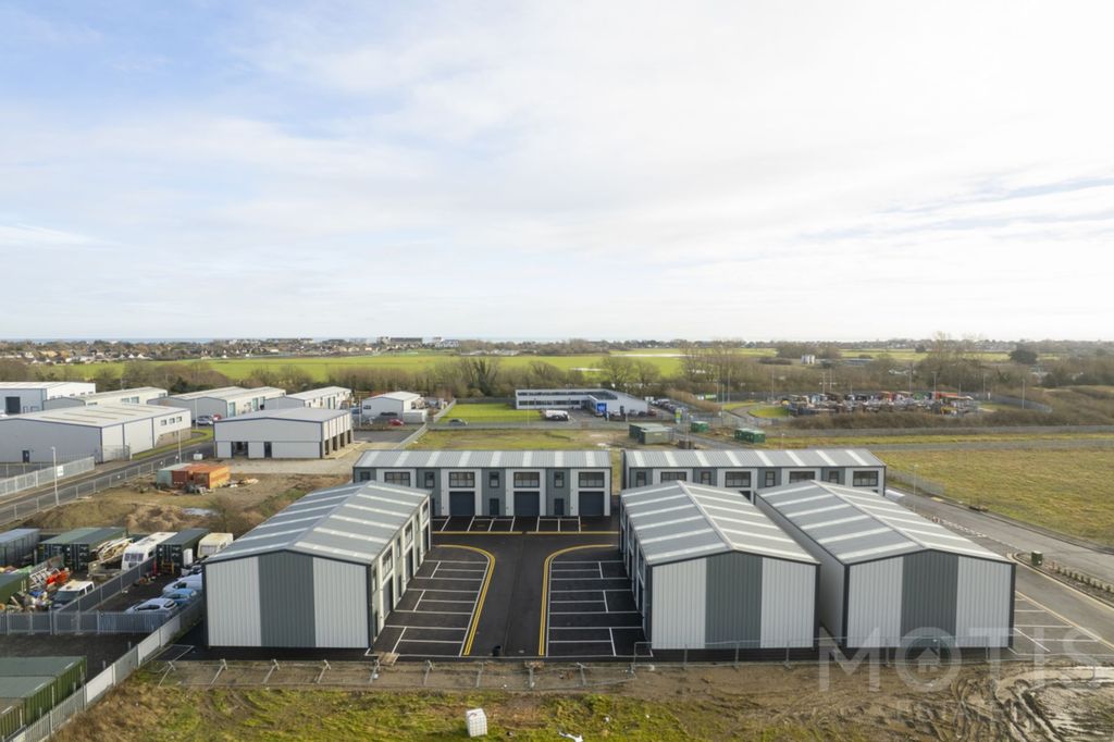 Property photo 2 of 11 Photo 1