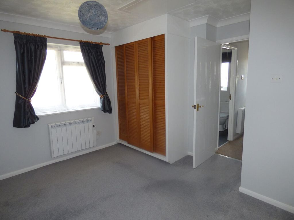 Property photo 2 of 7 Bedroom