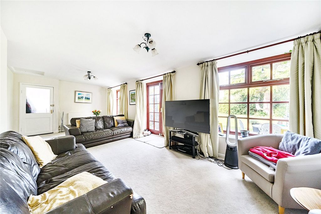 Property photo 3 of 30 Picture No. 03