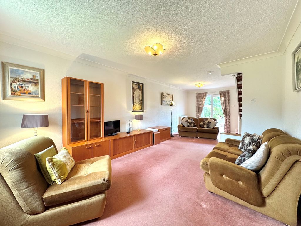 Property photo 3 of 22 Photo 6