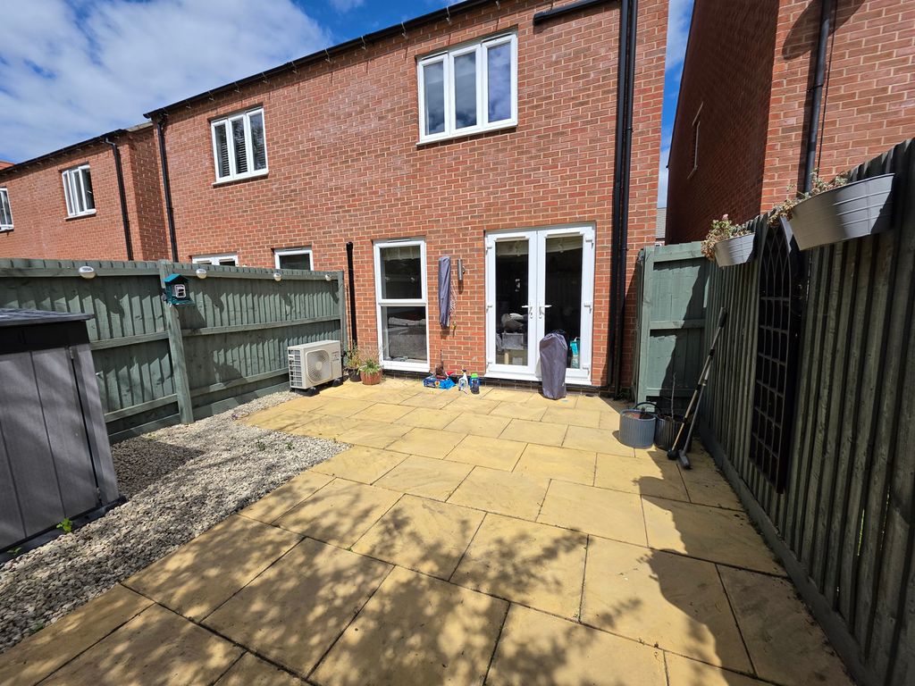 Property photo 3 of 12