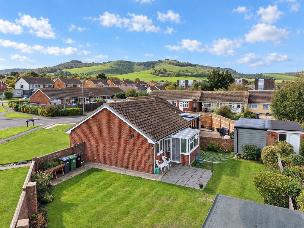 Property photo 2 of 20 Ca828038-518C-4E14-A16B-C31D2140Ec43.Png