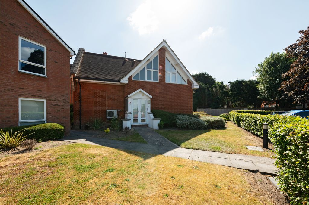 Property photo 1 of 21