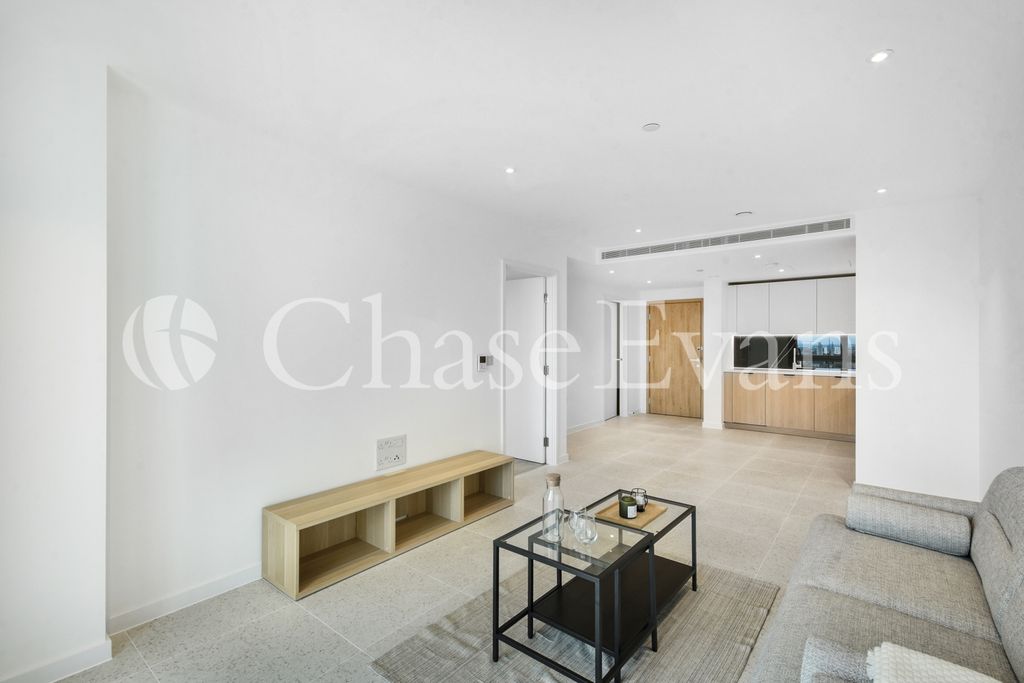 Property photo 3 of 12 Living