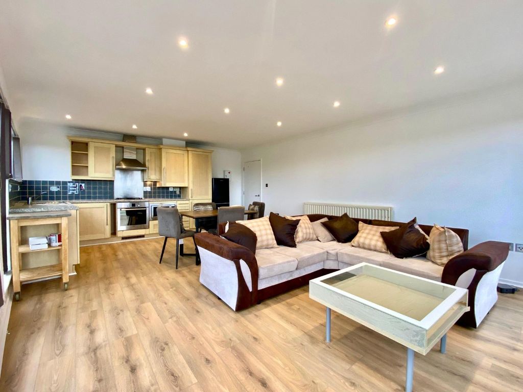 Property photo 3 of 14 5097823