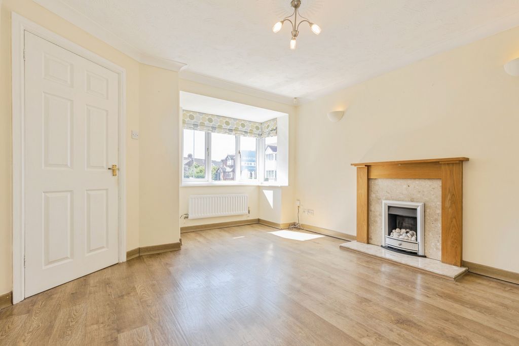 Property photo 2 of 22