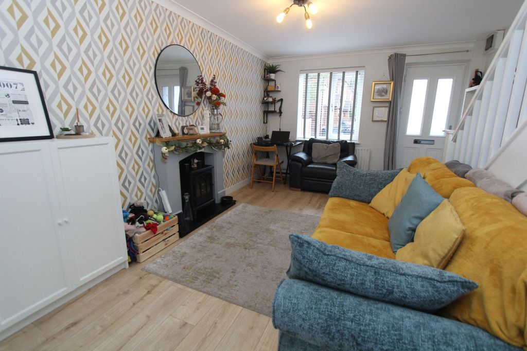 Property photo 3 of 18