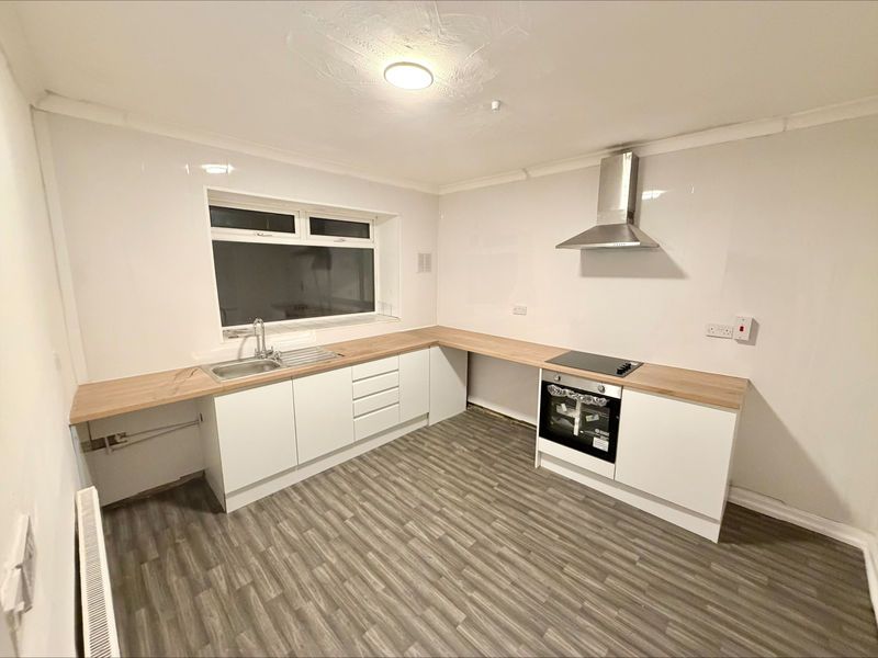 Property photo 2 of 14 Kitchen