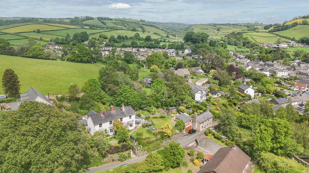 Additional image 20 of 3 bed semi-detached house for saleHigh Street, Bampton, Tiverton EX16