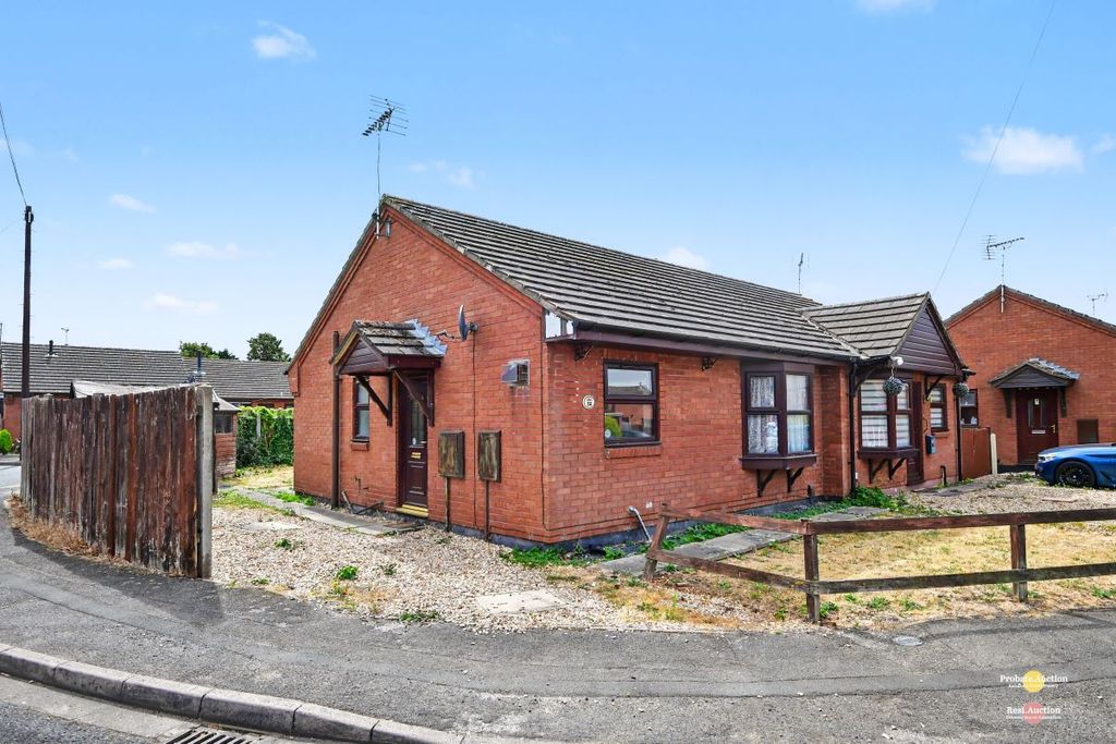 Property photo 1 of 12