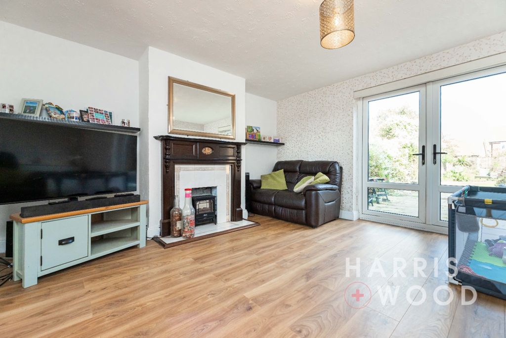 Property photo 3 of 32 4051743