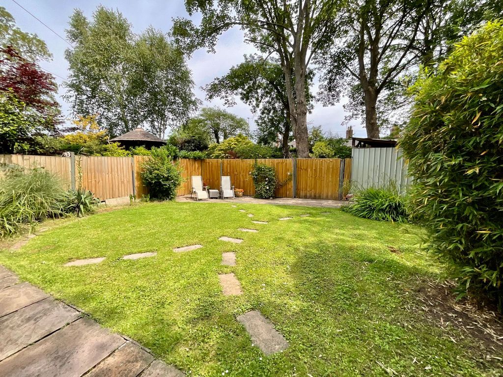 Property photo 3 of 19