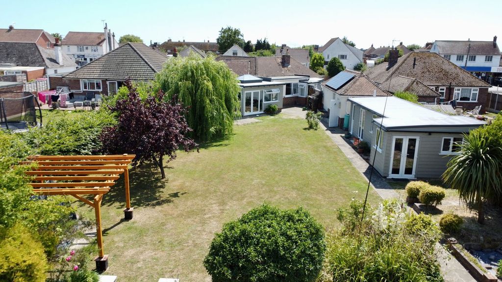 Property photo 3 of 23