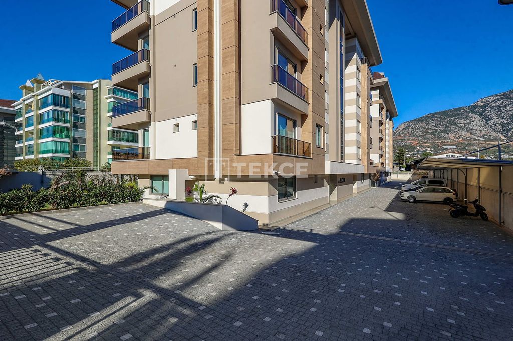 Property photo 1 of 36