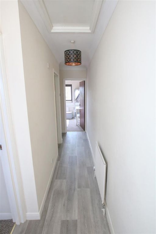 Property photo 2 of 12 Entrance Hall