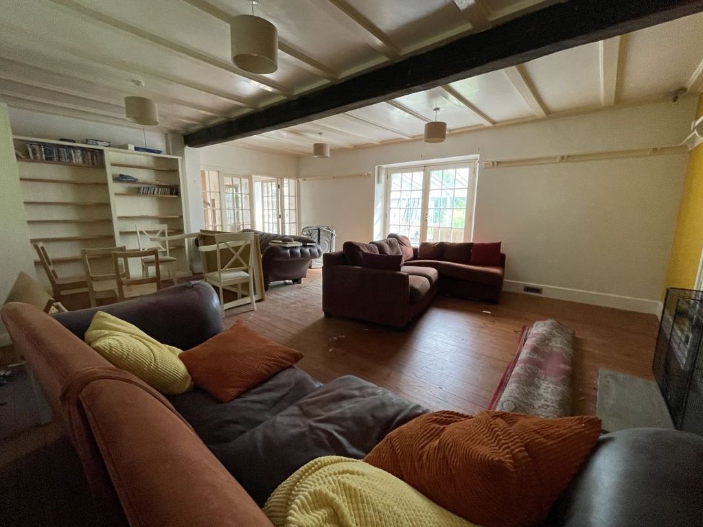 Property photo 3 of 10 Image 3