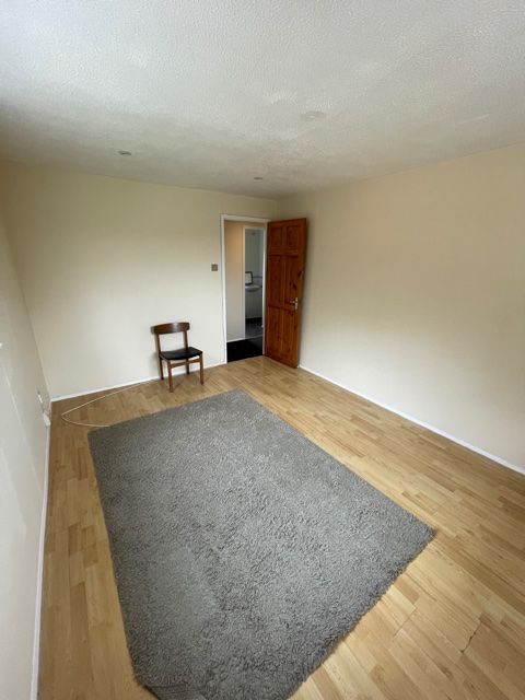 Property photo 3 of 9 Gallery