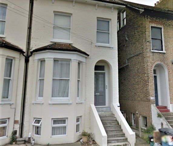 Property photo 1 of 3