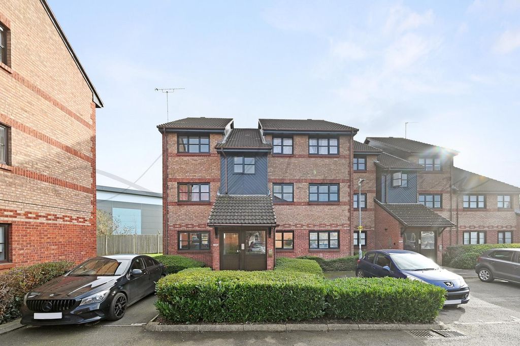 Property photo 1 of 8