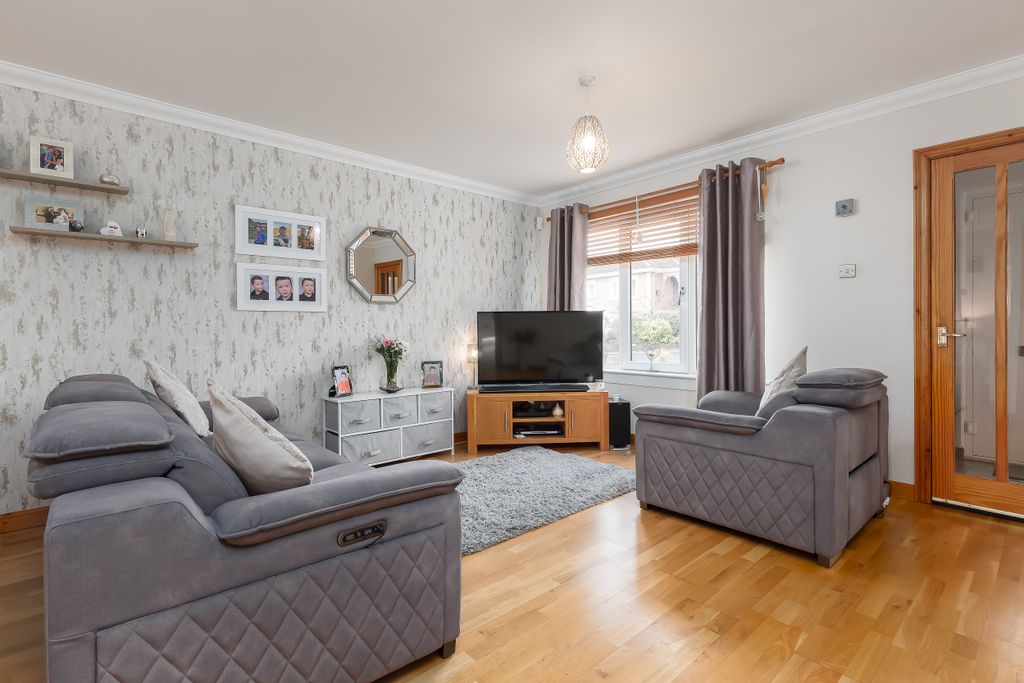 Property photo 2 of 25 Property Image 2