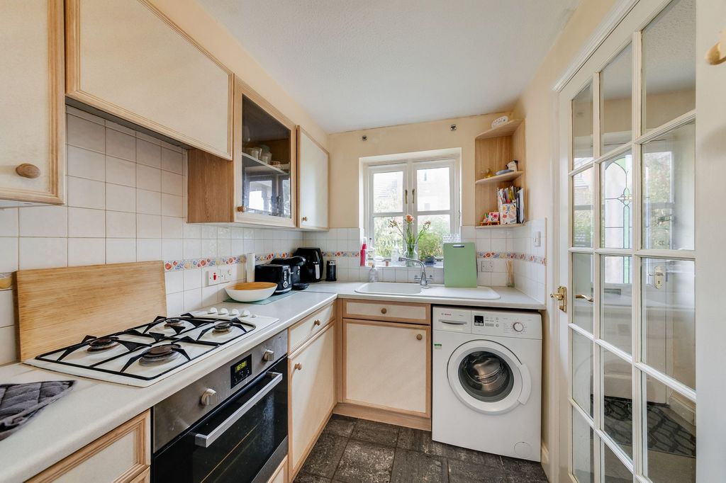 Property photo 3 of 15