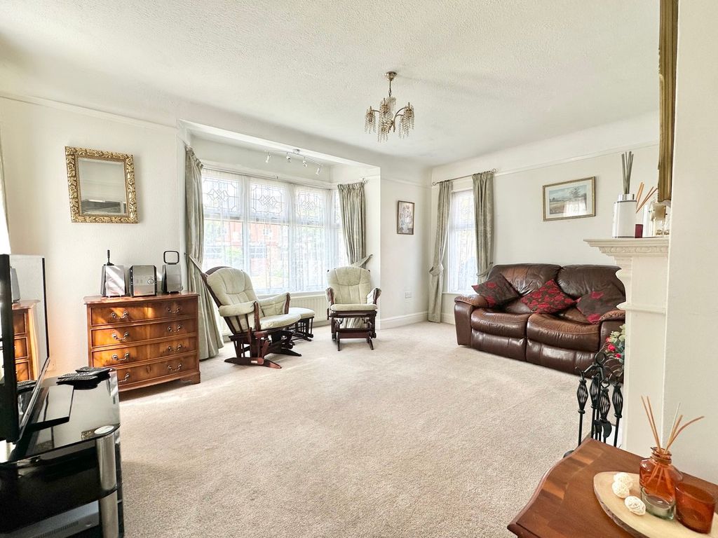 Property photo 2 of 24