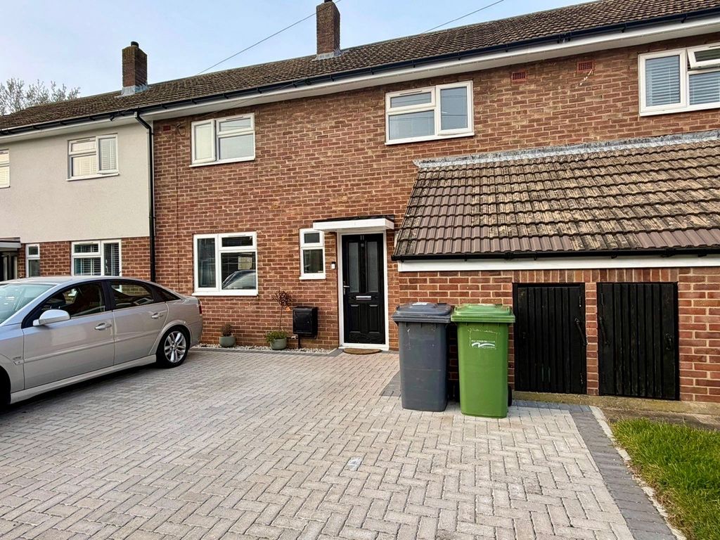 Property photo 1 of 20 Front