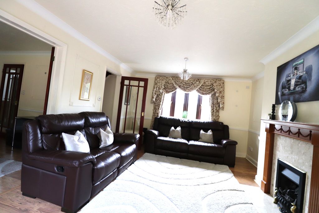 Property photo 2 of 15 Living Room