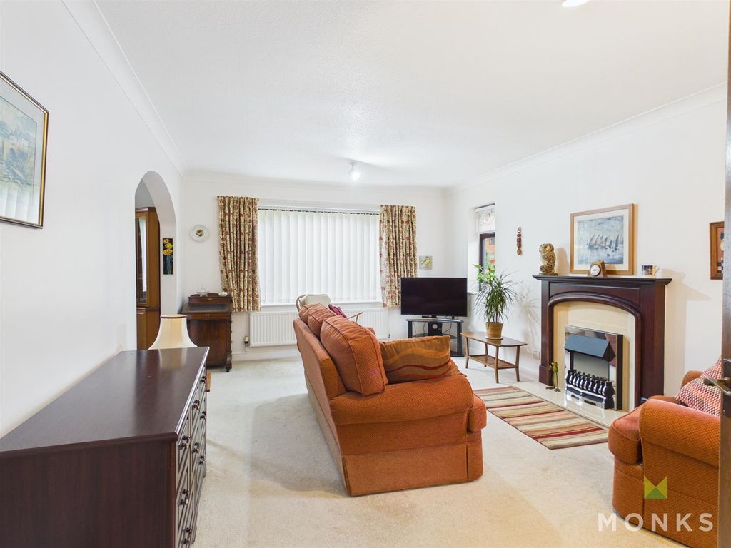 Property photo 2 of 14 Cam01420G0-Pr0881-Still001.Jpg