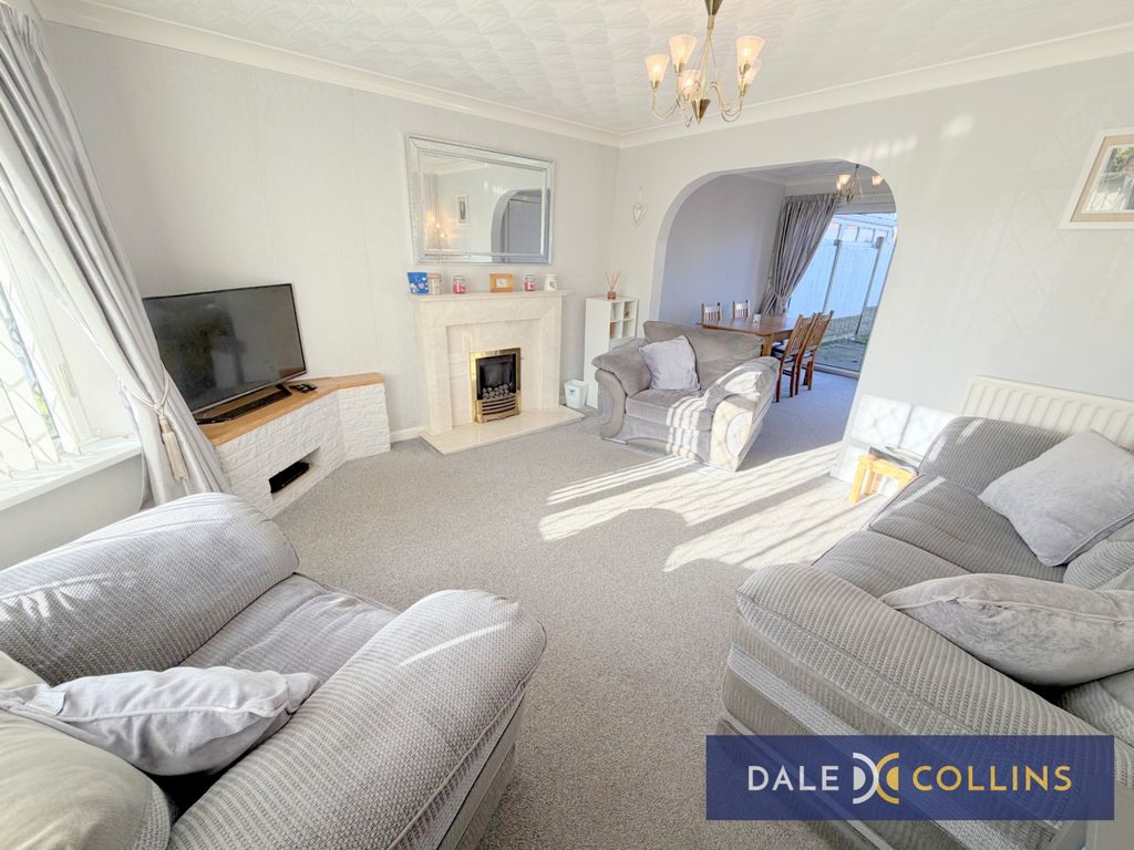 Property photo 3 of 21 Photo 4