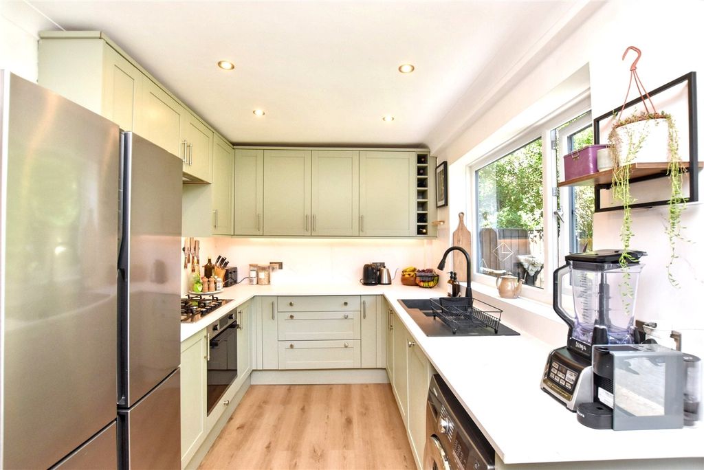 Property photo 3 of 29 Picture No. 18