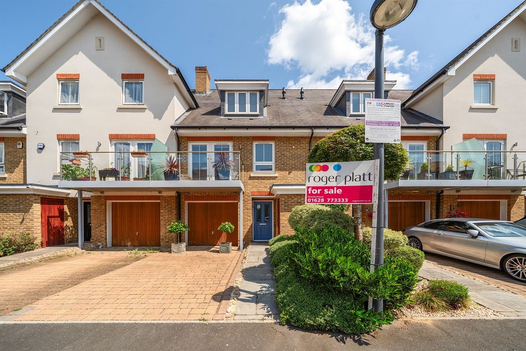 Property photo 1 of 12