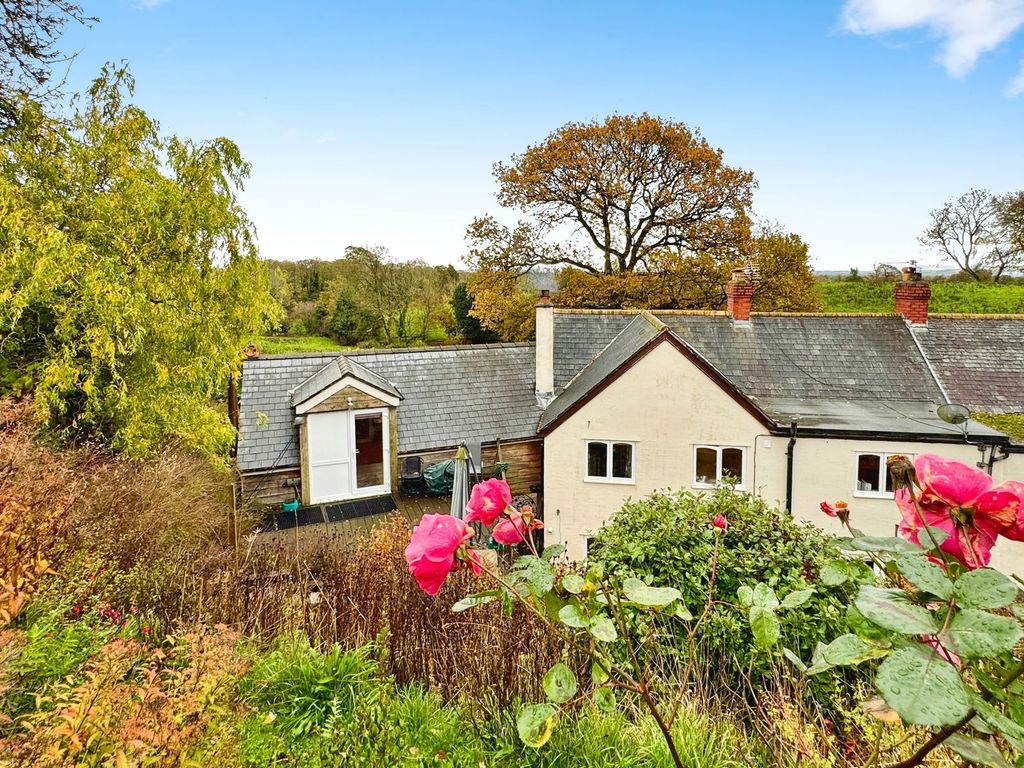 Property photo 3 of 29