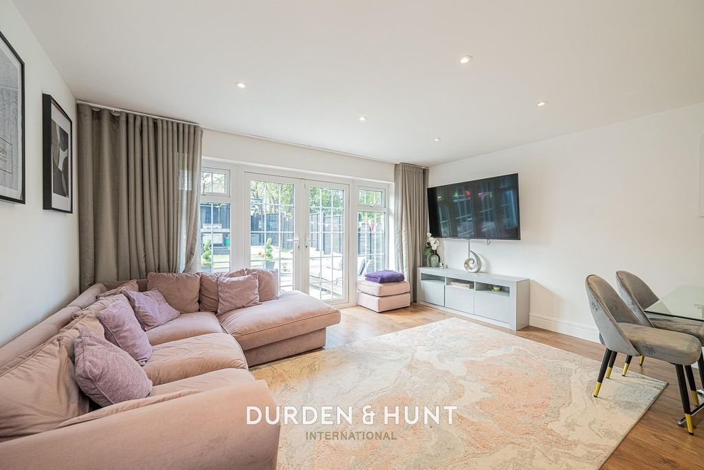 Property photo 3 of 30 Nevill-24.Jpg