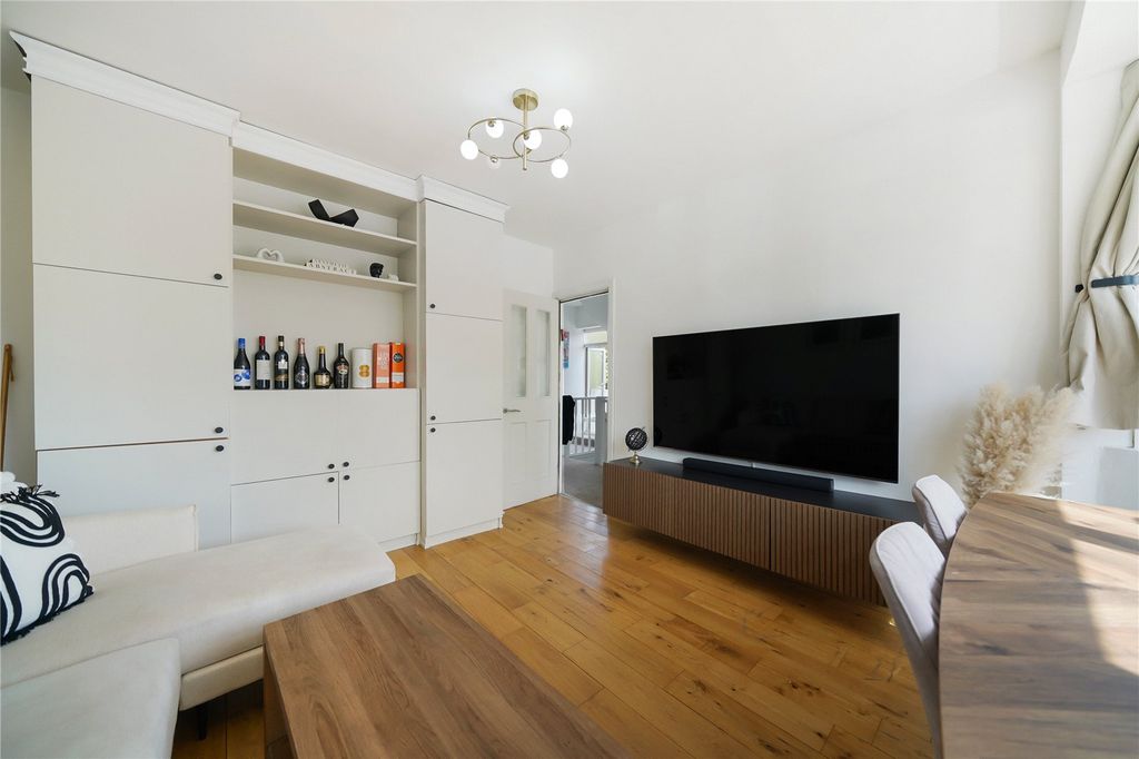 Property photo 1 of 15 Picture No. 14