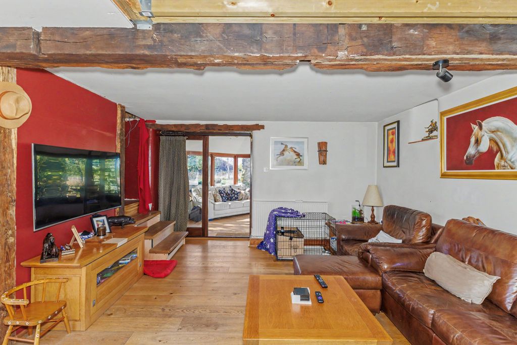 Property photo 3 of 47 Photo 2
